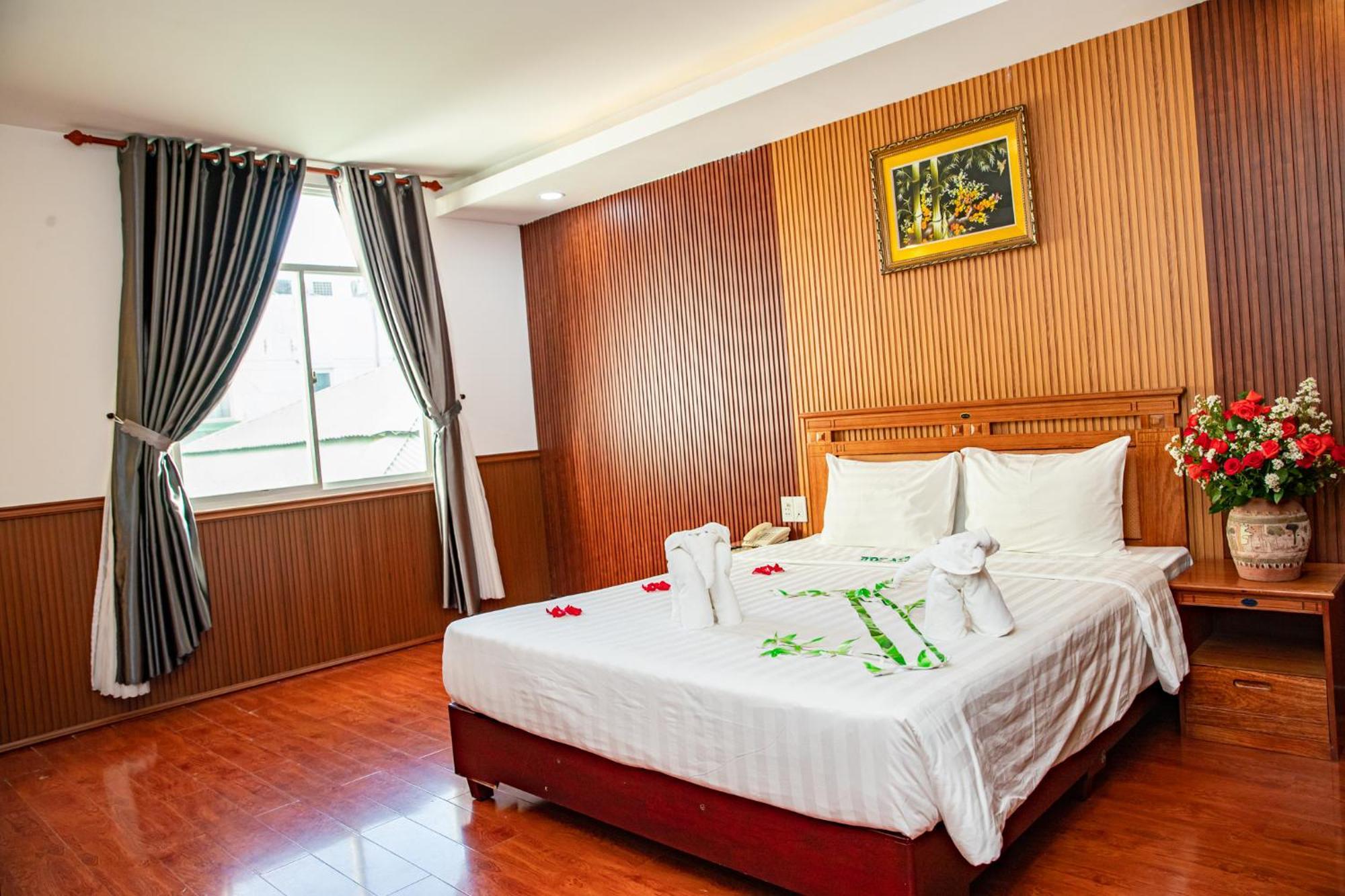 Tre Xanh Hotel Pleiku Exterior foto